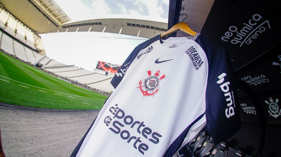 Corinthians Escala Memphis e Romero como Dupla Titular Contra o Bragantino