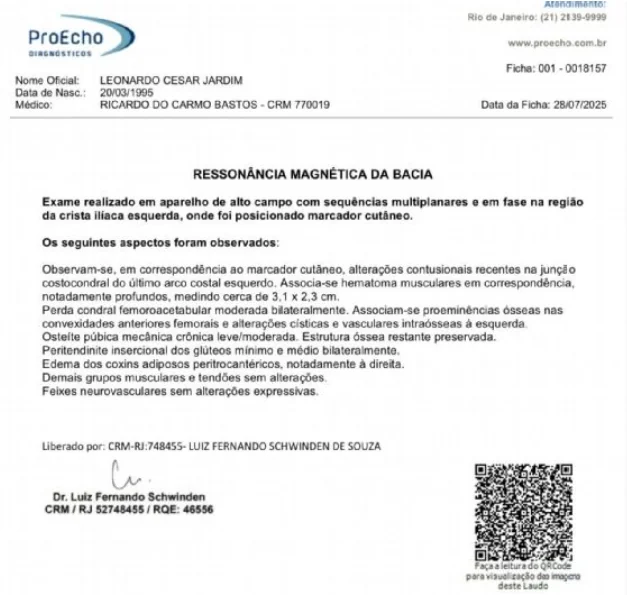 Goleiro Léo Jardim sofre lesão na costela em jogo do Vasco imagem