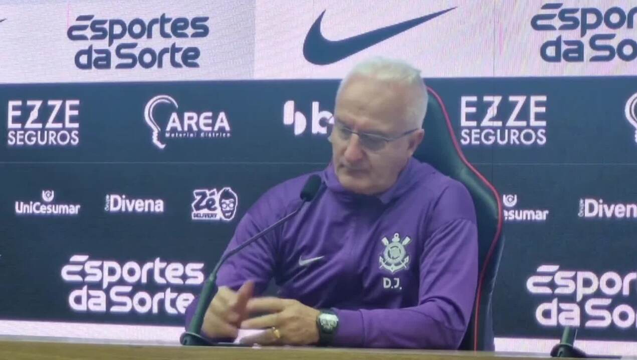 Dorival Jr. critica postura 