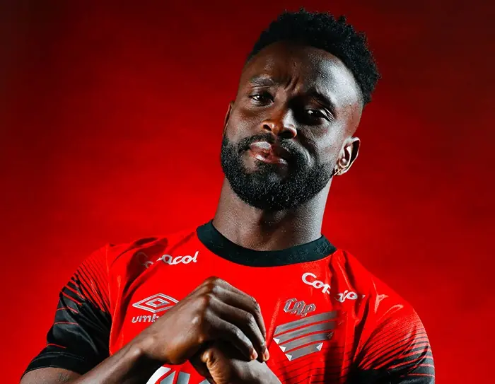 Athletico-PR anuncia a contratação de Mendoza, ex-Corinthians e Santos Imagem ilustrativa para a matéria