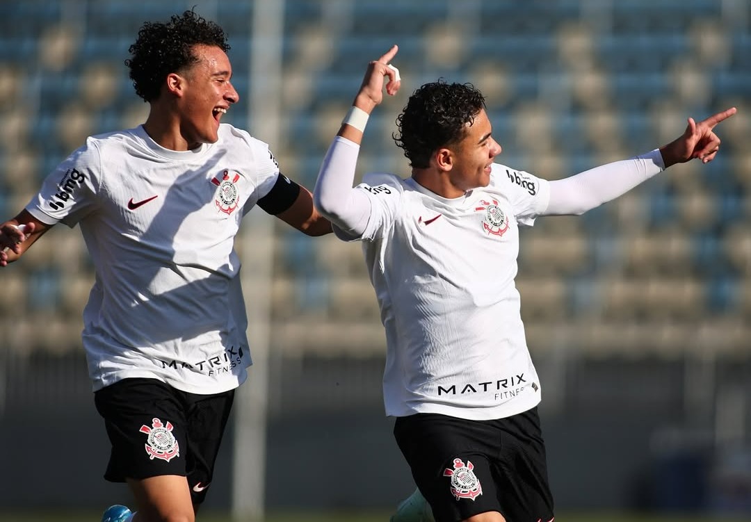 Corinthians lidera campeonato Paulista de base com vitórias nas categorias Sub-15 e Sub-17.