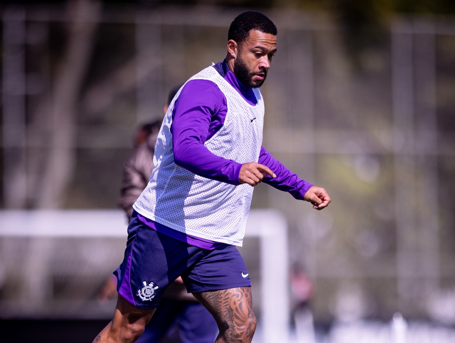 Memphis expõe insatisfações sobre dívidas e situação política no Corinthians