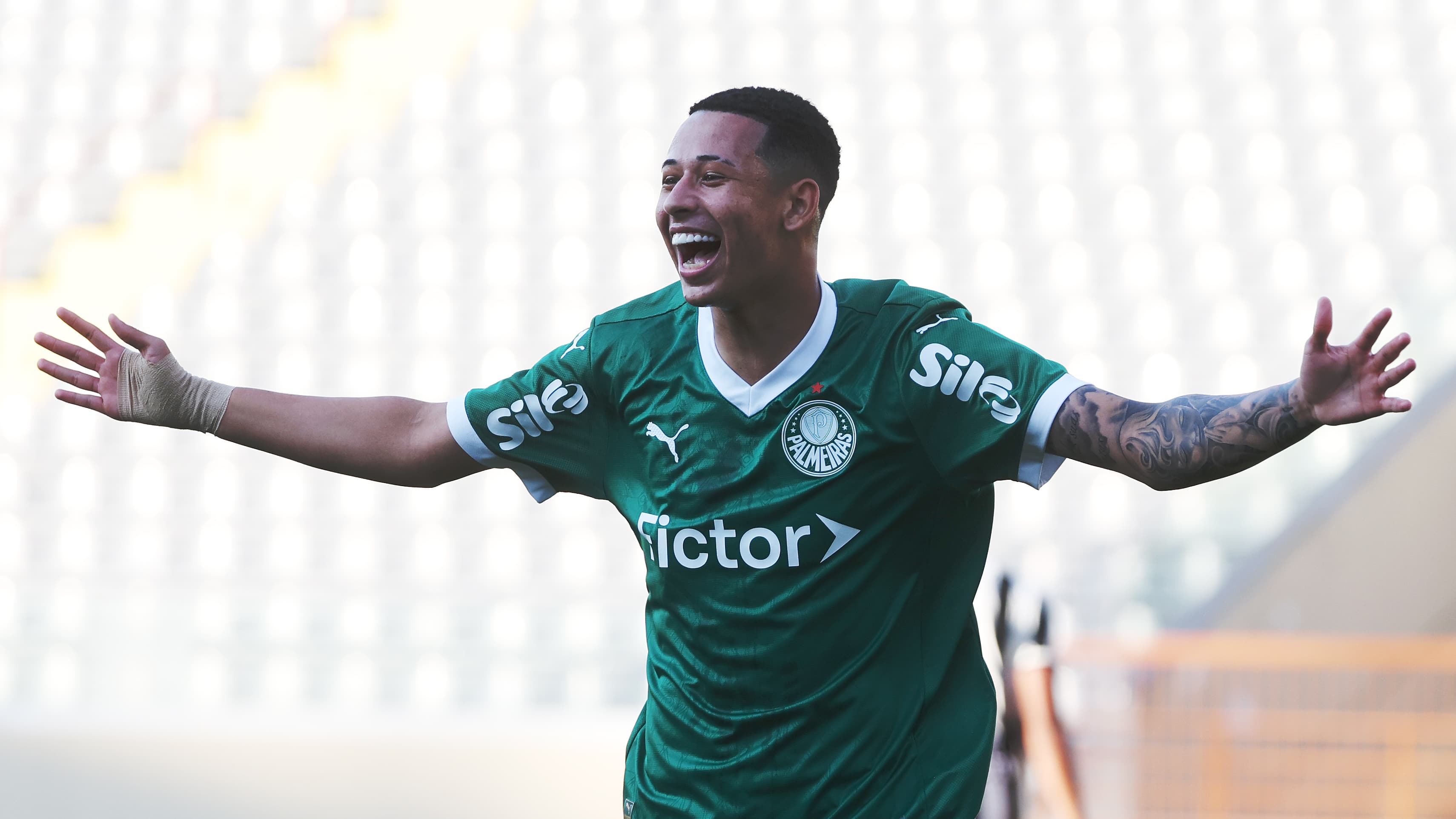 Palmeiras lidera o Brasileirão sub-17 após goleada sobre o Botafogo