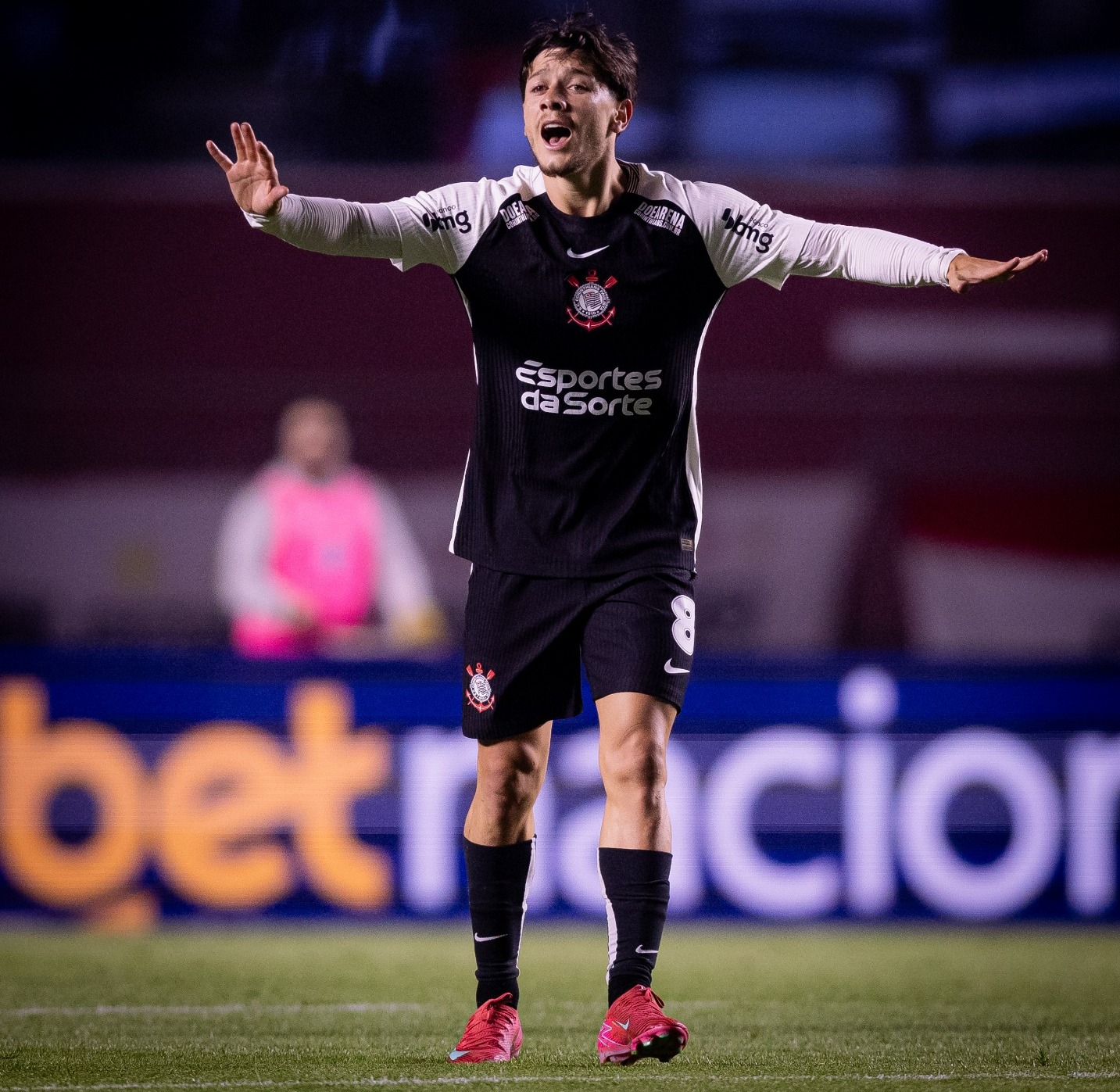 Corinthians busca quebrar tabu contra rivais do G6 no Brasileirão.
