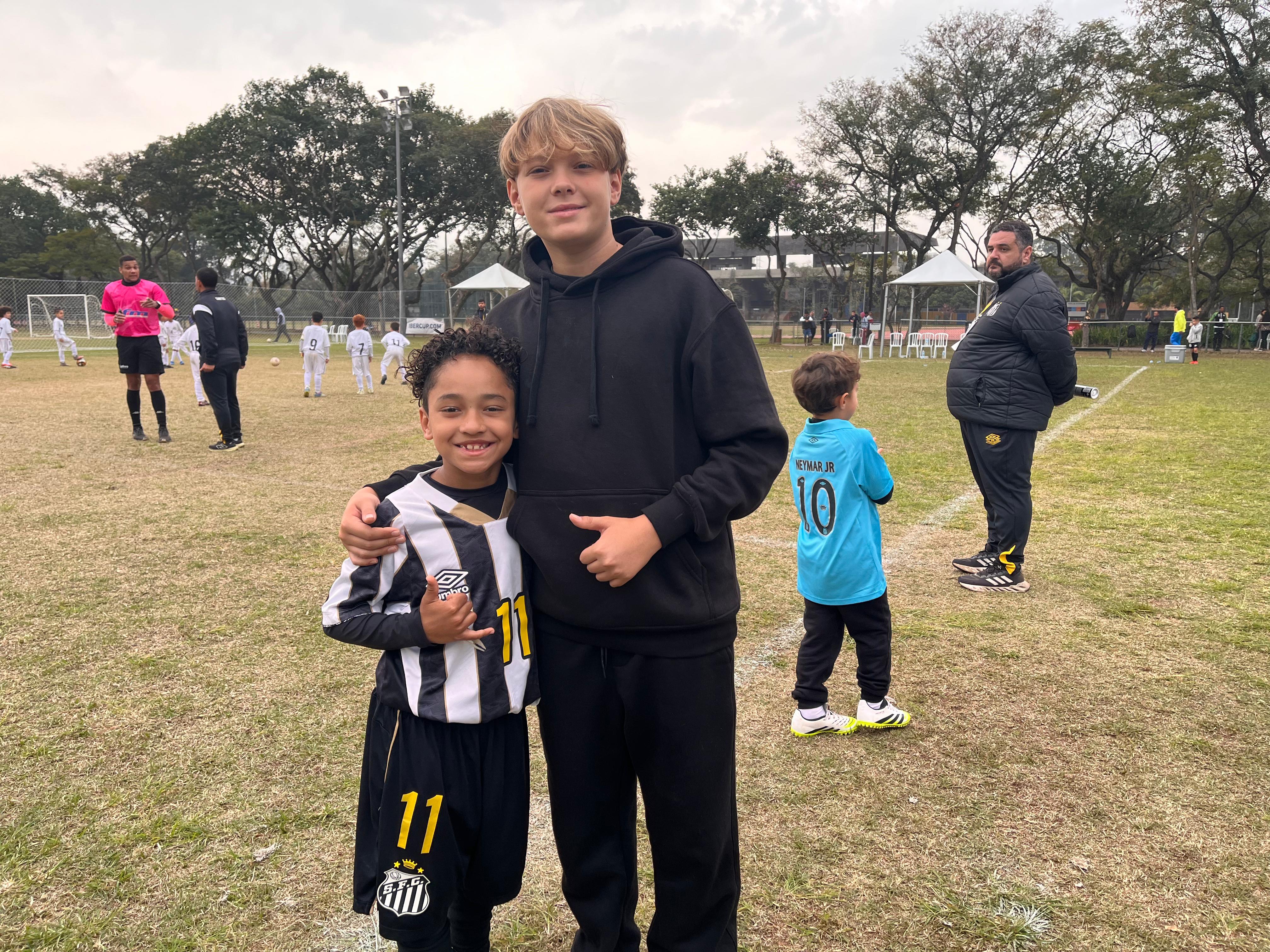 Filho de Neymar marca presença em jogo da equipe sub-9 do Santos