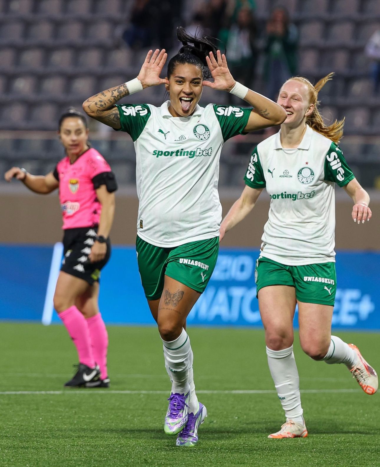 Meia do Palmeiras ansiosa para estreia na Copa do Brasil feminina: 