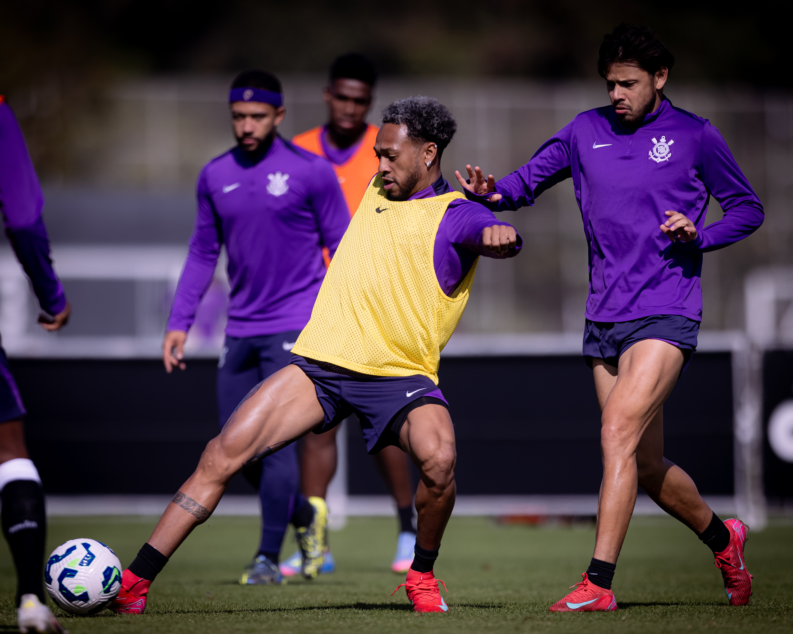 Corinthians realiza treino de enfrentamento e conclui segunda parte da intertemporada.