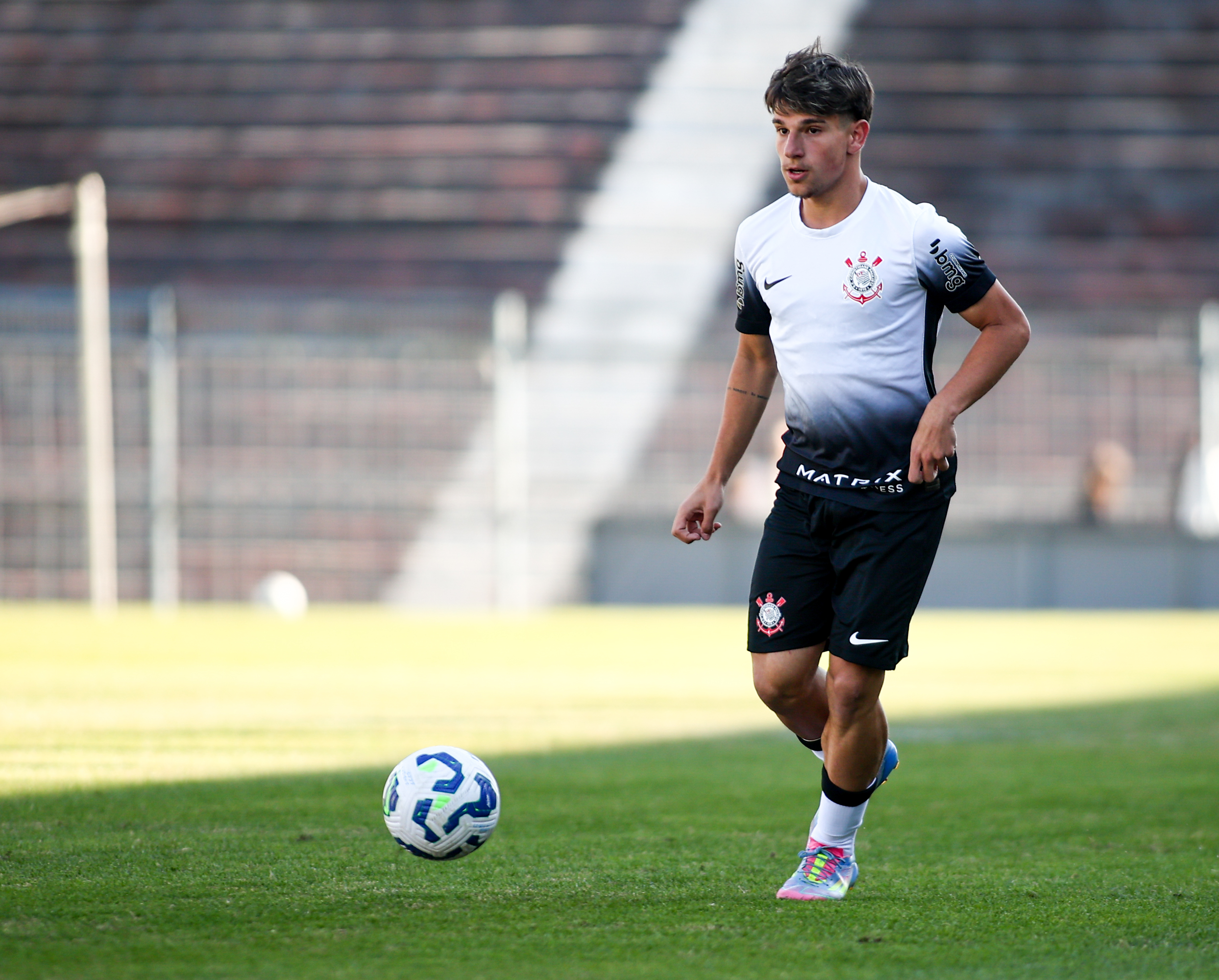 Corinthians empata com Athletico-PR no Brasileiro Sub-17 com gol nos acréscimos.