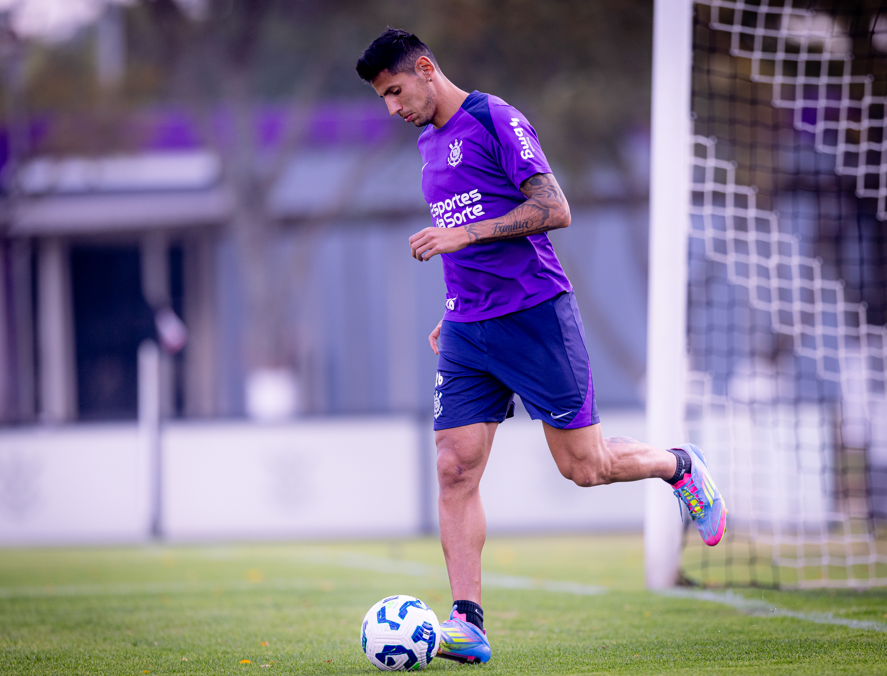 Corinthians se prepara para enfrentar o Cruzeiro após derrota no Majestoso.