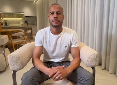 Mayke revela motivos da escolha pelo Santos e despedida emocionada do Palmeiras.
