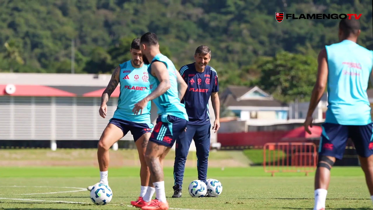 Flamengo foca em preparação para confronto contra o São Paulo no Brasileirão.
