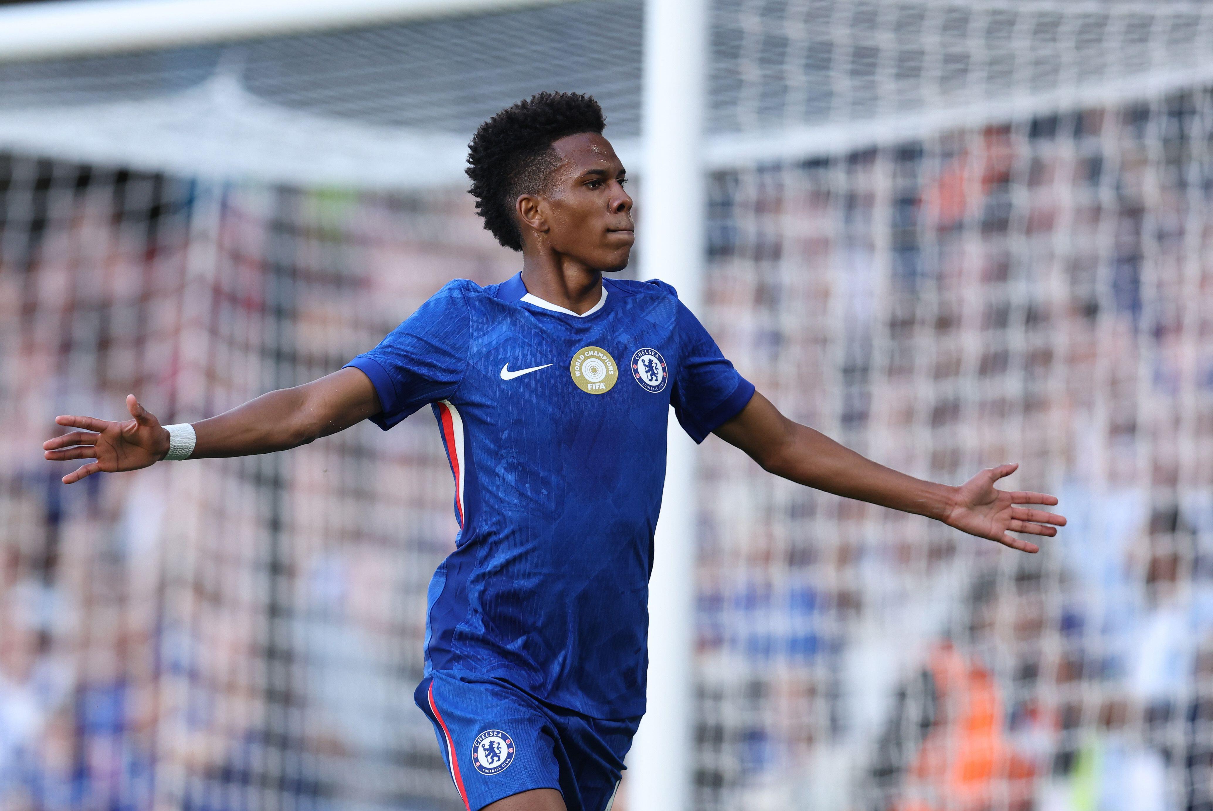 Estevão se destaca como único brasileiro entre finalistas do prêmio Golden Boy