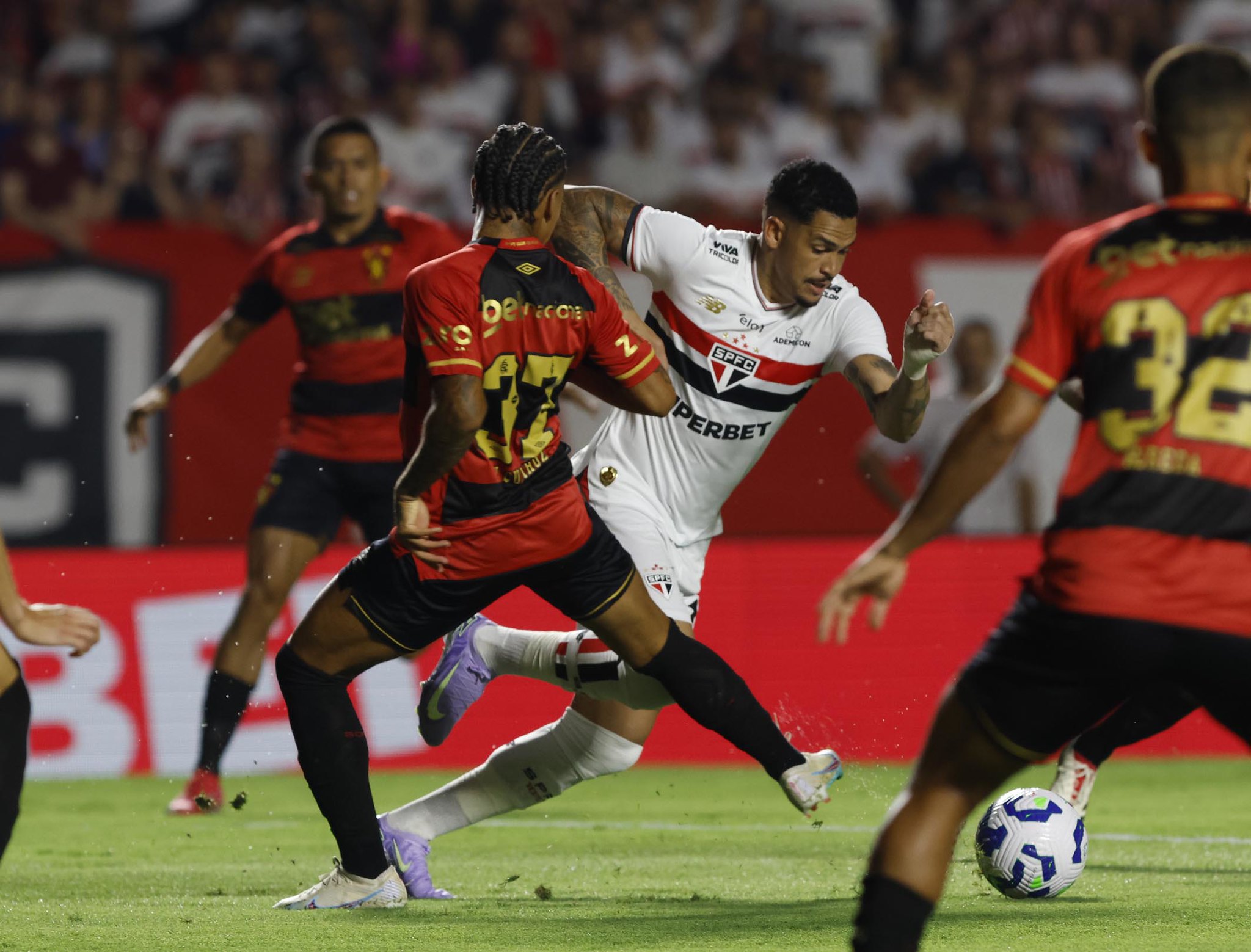 Sport x São Paulo: onde assistir, estatísticas e escalações