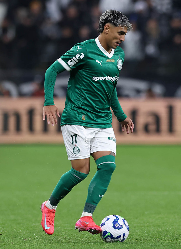 Facundo no Palmeiras: torcedores reagem e avaliam desempenho do atacante nesta temporada