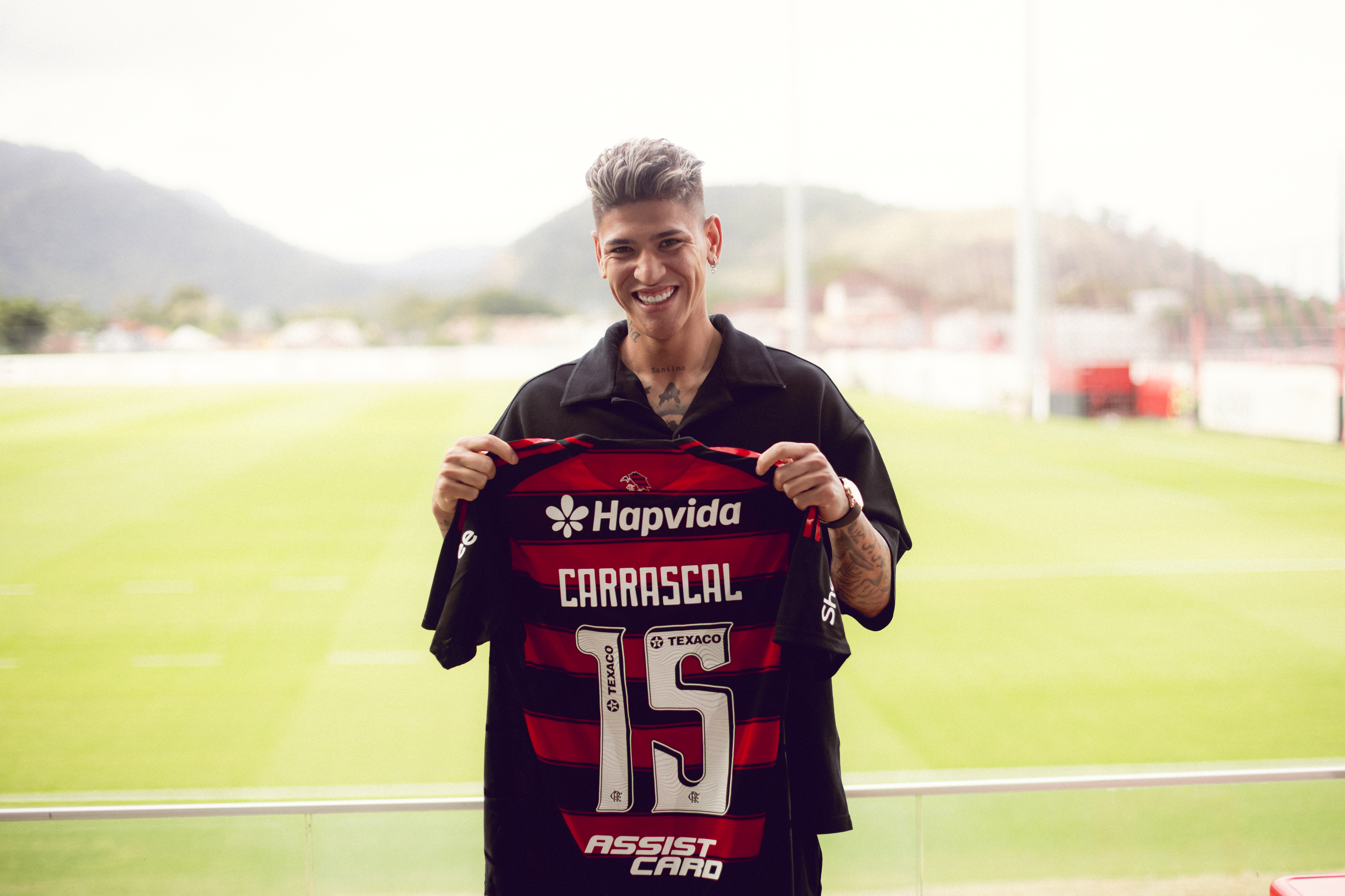 Carrascal discute planos com Richard Ríos antes de transferência para Flamengo.