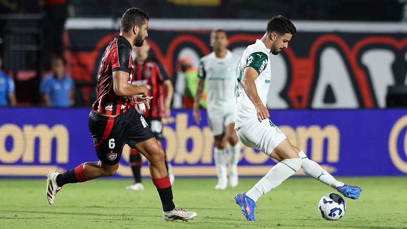 Palmeiras empata com Vitória em preparação para o Derby contra o Corinthians