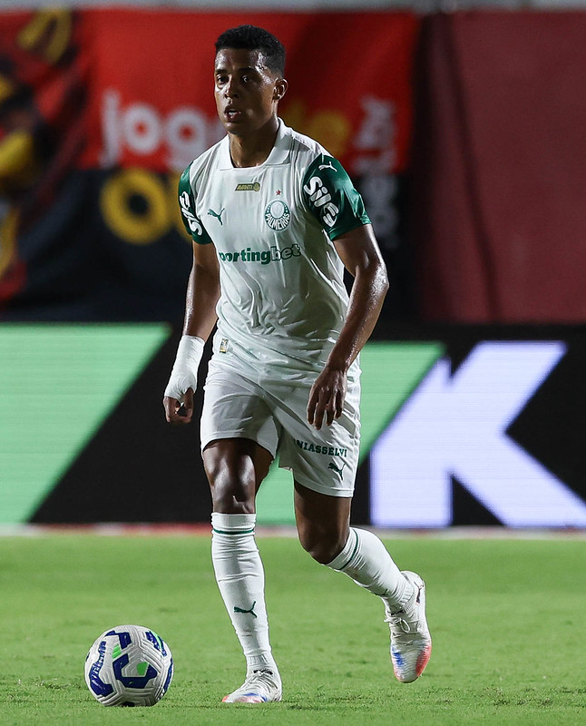 Palmeiras negocia saída de Vanderlan para o Grupo Red Bull