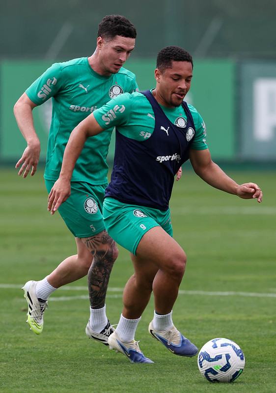 Palmeiras se Prepara para Confronto com o Corinthians