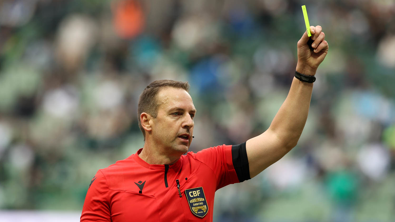 Var revela áudios decisivos em jogada chave entre Palmeiras e Ceará.