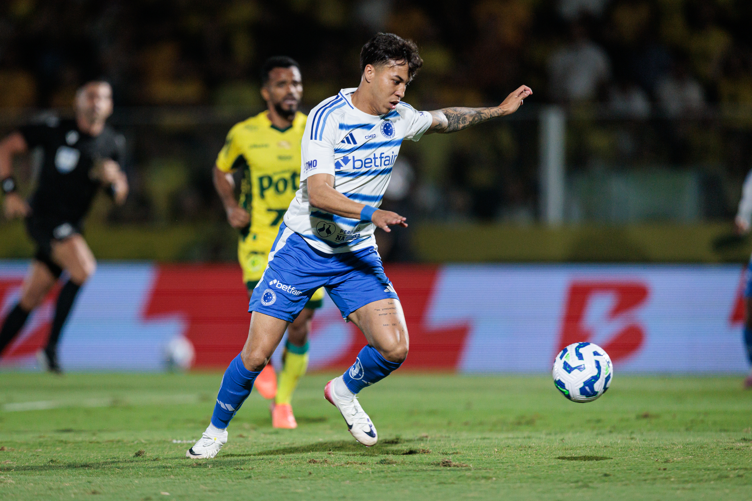 Cruzeiro x Internacional: onde assistir, estatísticas e escalações ...
