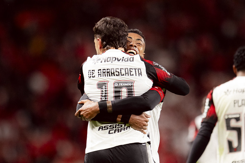 Flamengo avança às quartas da Libertadores após eliminar o Internacional