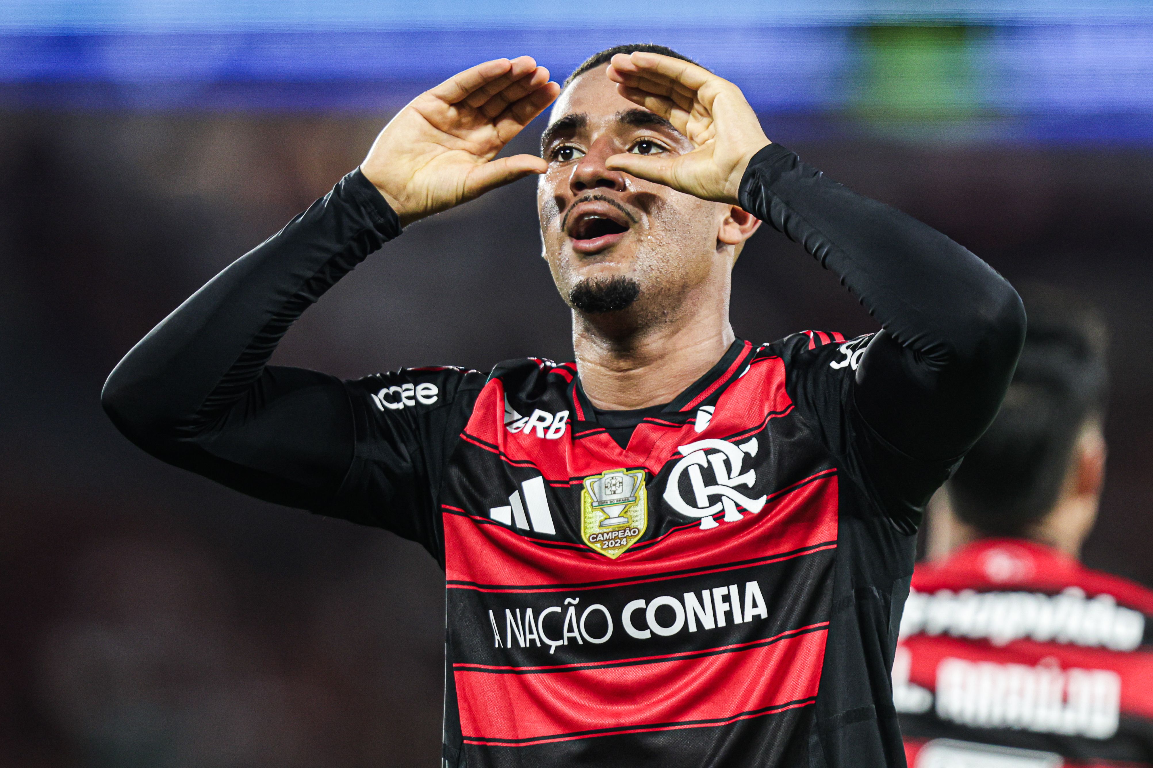 CONVOCADO DO NADA?! Samuel Lino brilha no Flamengo e recebe convocação surpresa para a Seleção