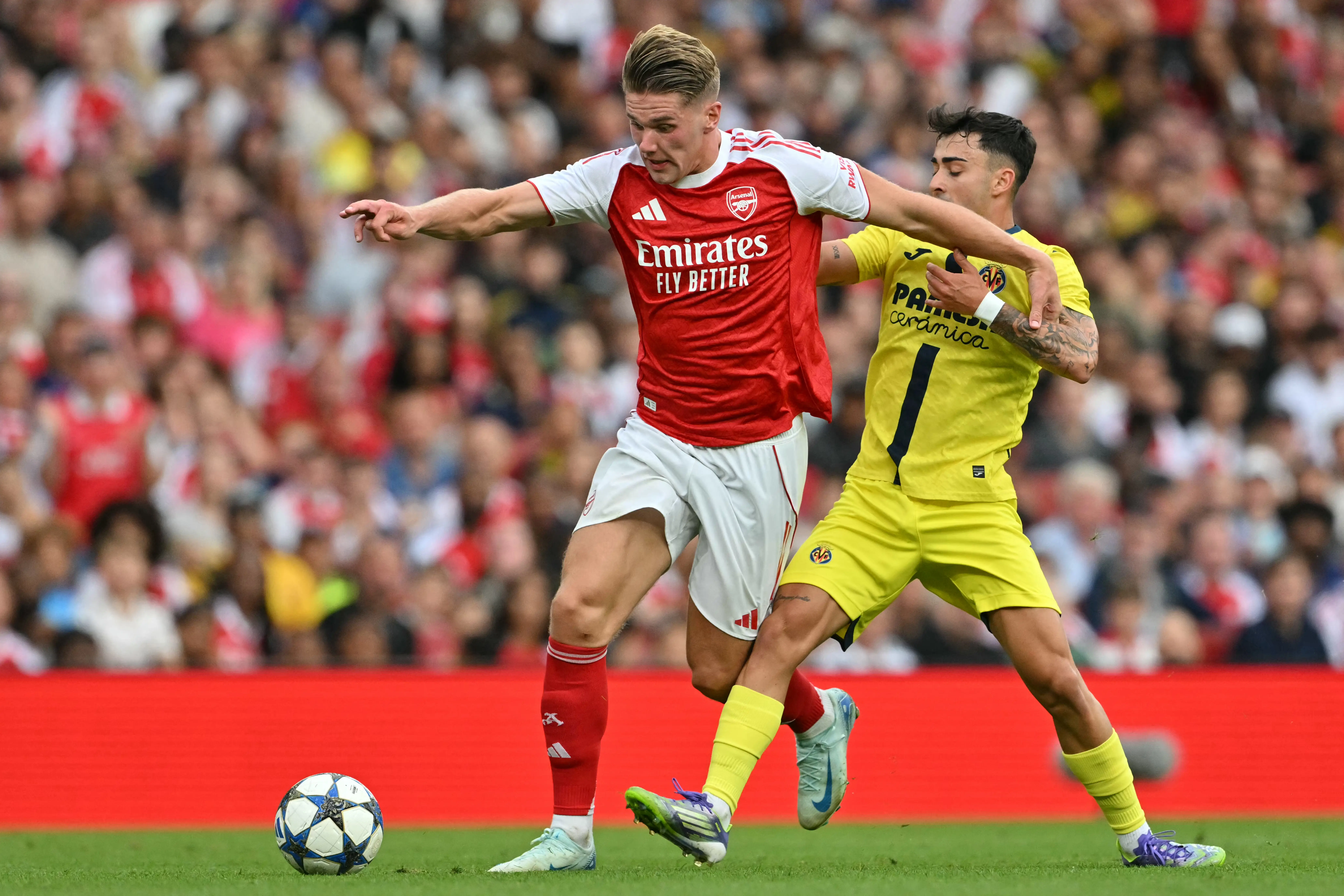 Com Gyokeres, Arsenal perde amistoso em casa para o Villarreal