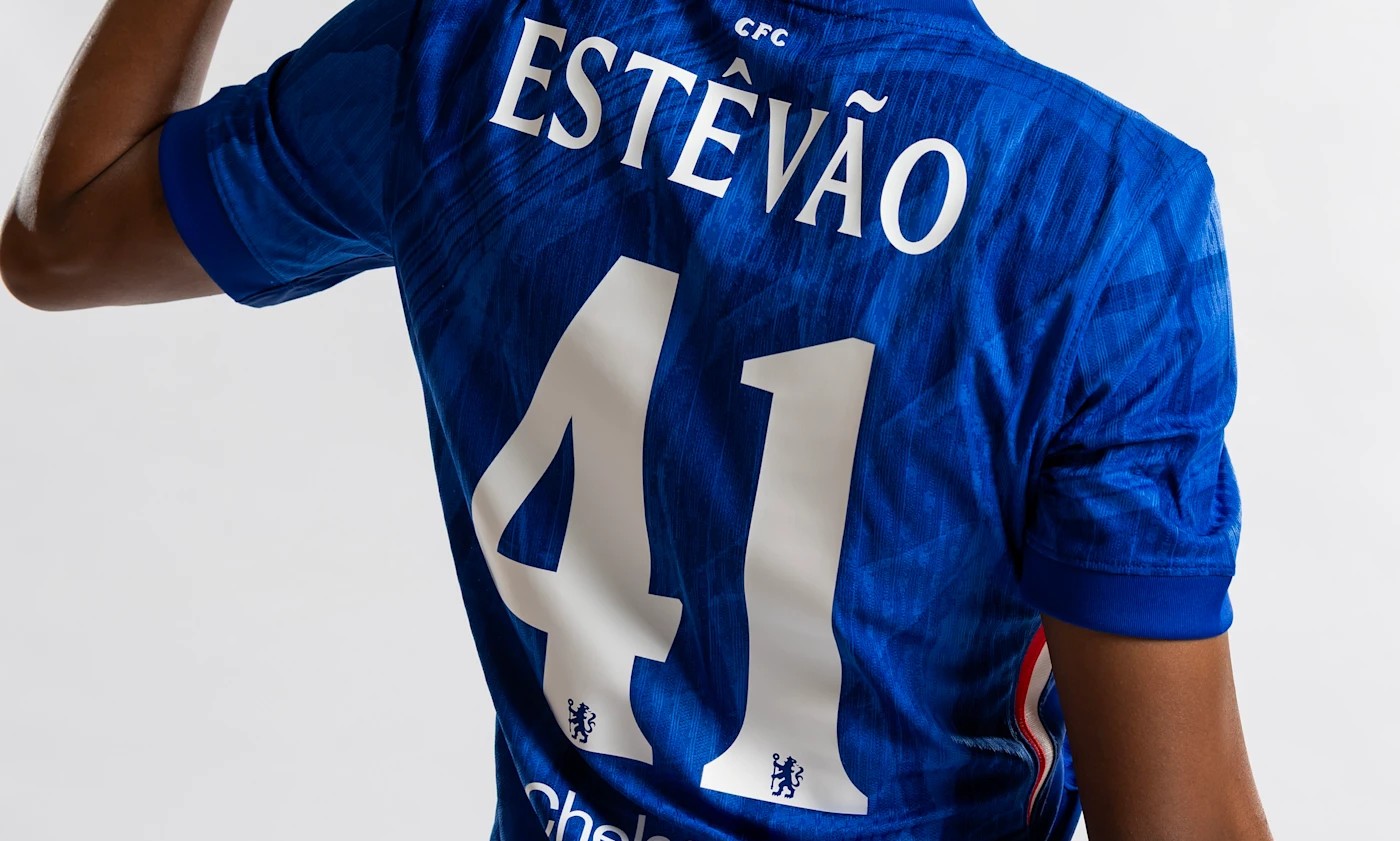 Estêvão Mantém Número de Camisa no Chelsea Inspirado em Passagem Pelo Palmeiras
