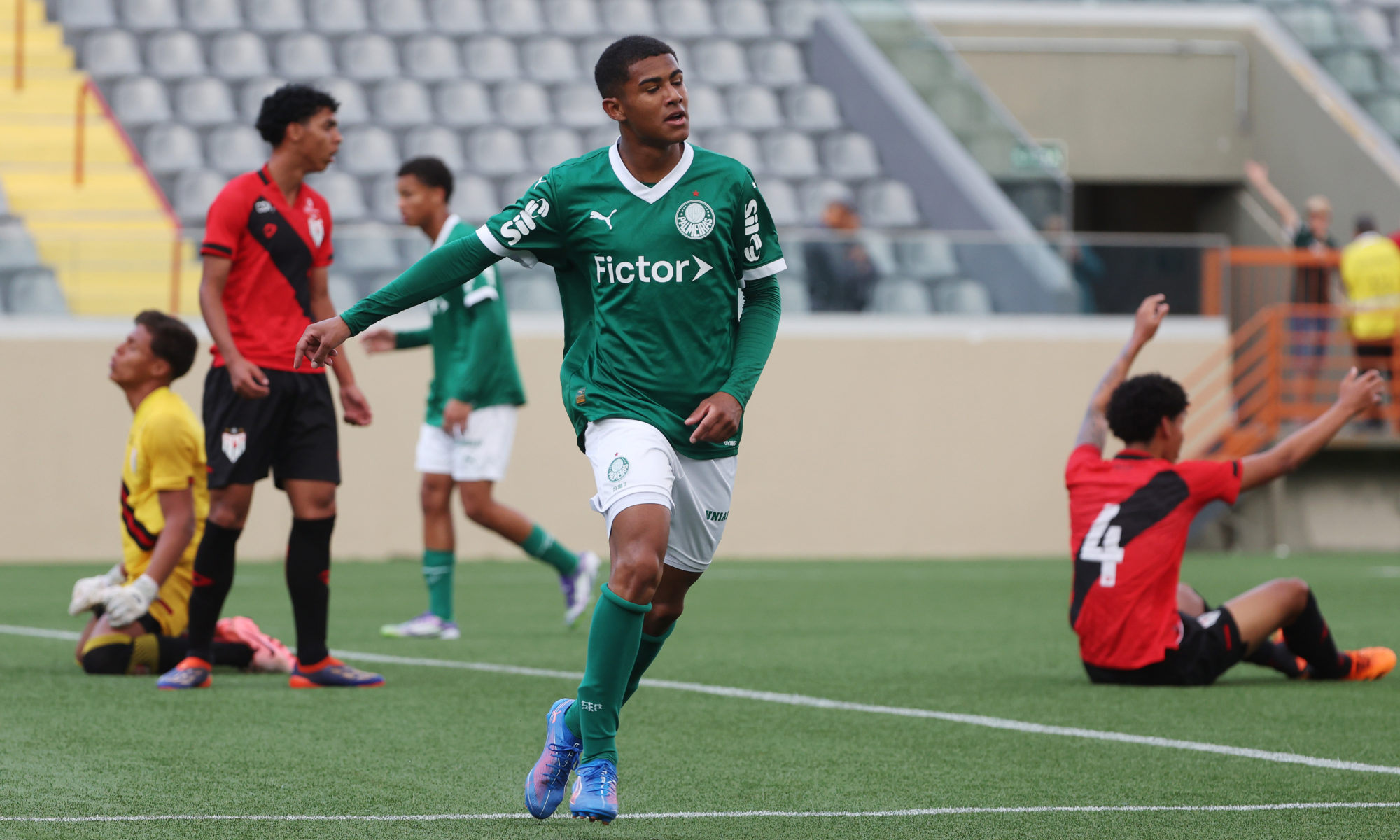 Palmeiras supera Atlético-GO com goleada no Brasileirão Sub-17