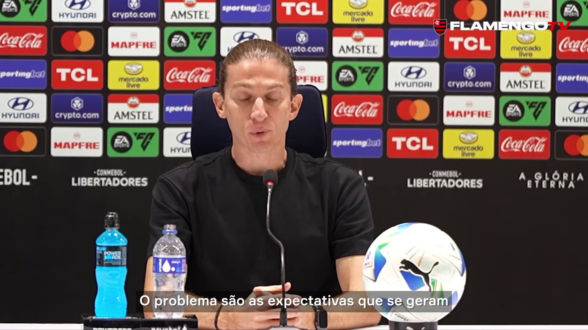 Técnico do Flamengo prevê desafios e descarta meta de goleadas constantes