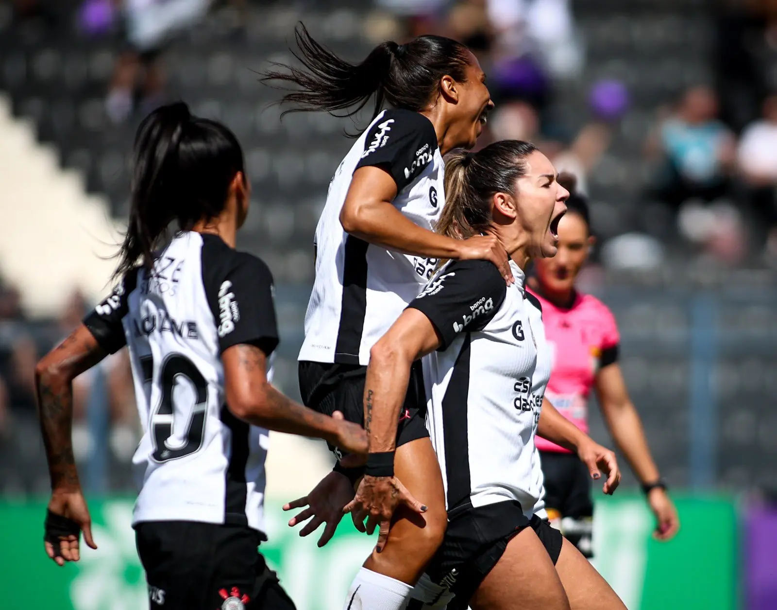 Cruzeiro x Corinthians: veja onde assistir à partida da Copa do Brasil feminina