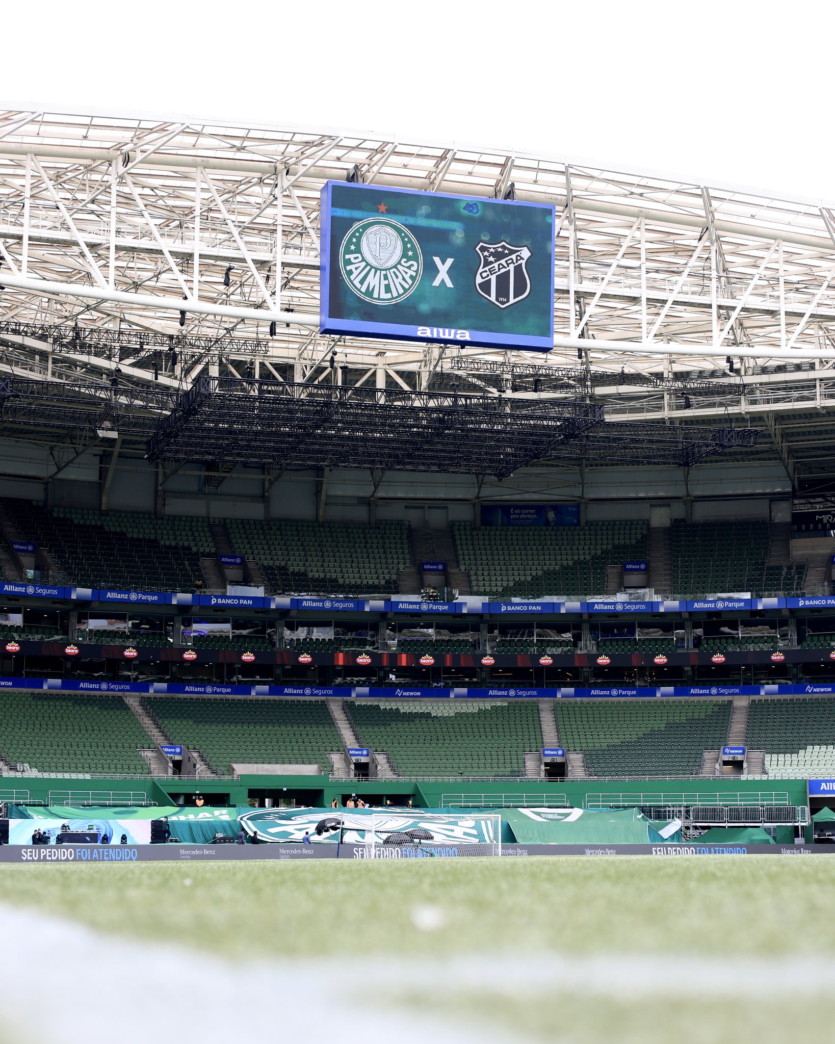 Abel repete Palmeiras em duelo contra o Ceará com duas novidades no banco.