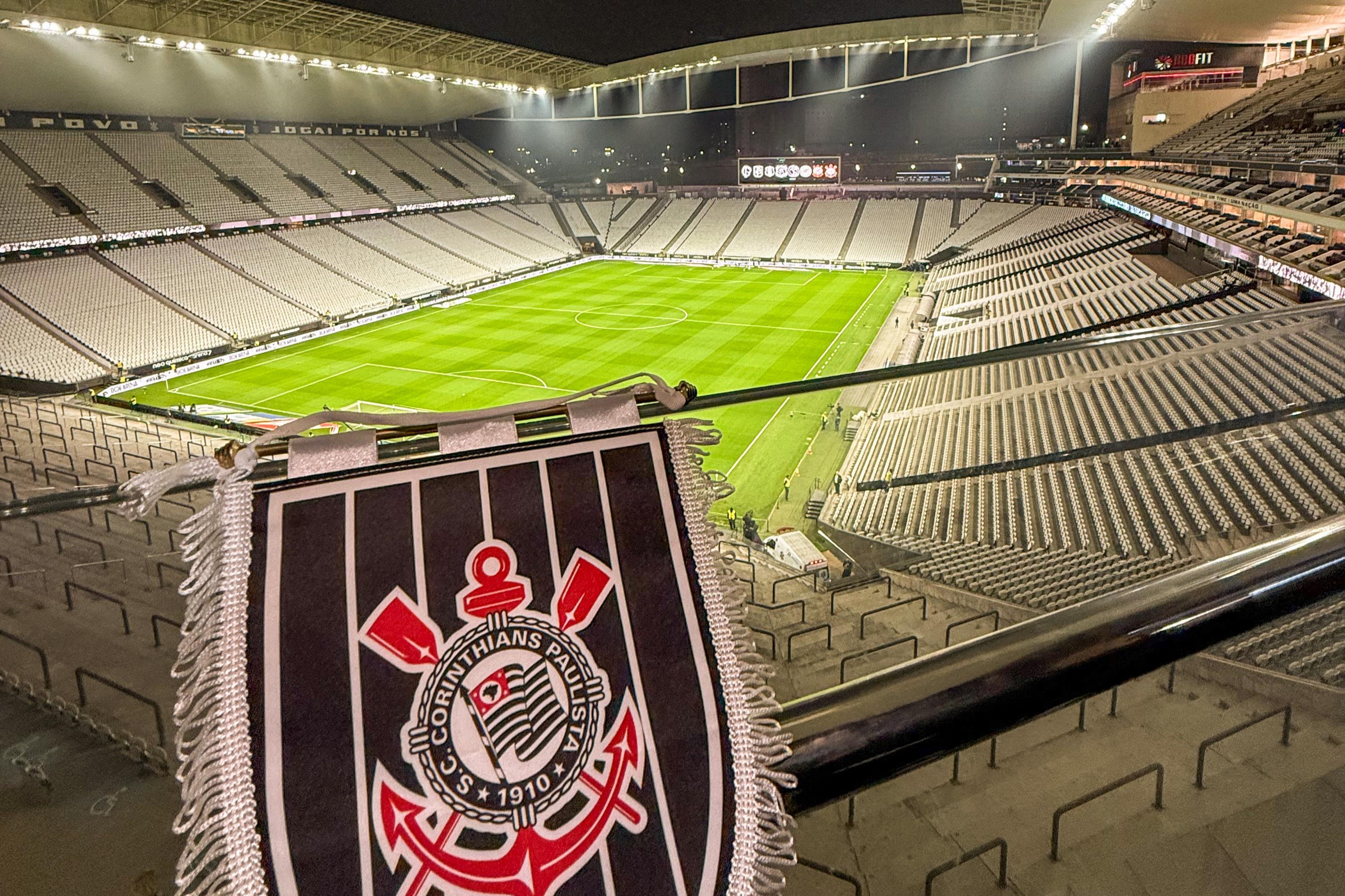 Corinthians terá jovens da base e reforço no banco contra o Bahia