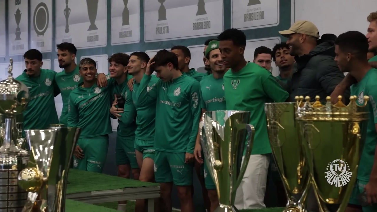 Vanderlan se despede do Palmeiras com homenagem marcante no clube