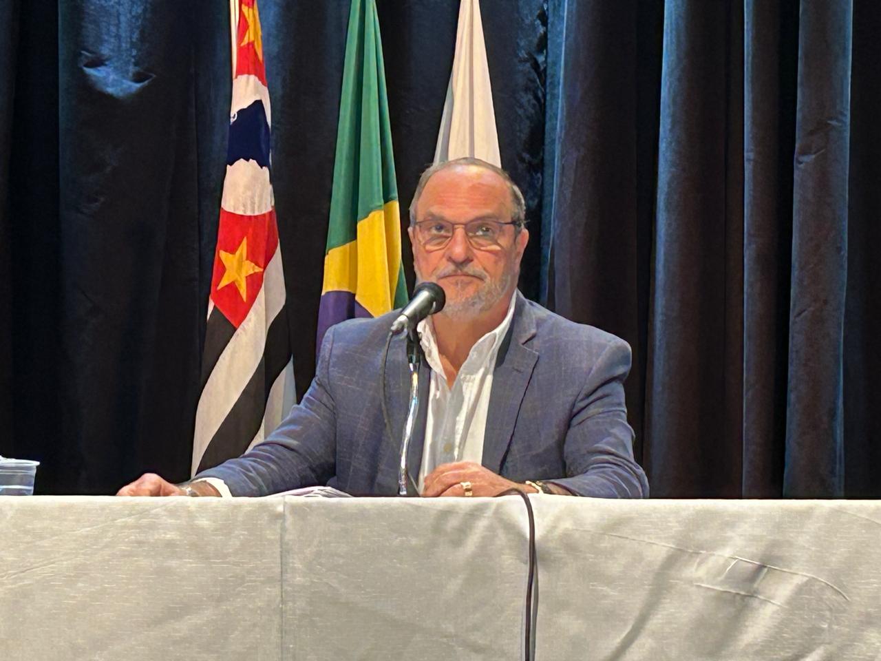 Racha nos bastidores! Tuma Júnior dispara e cobra o Cori por 