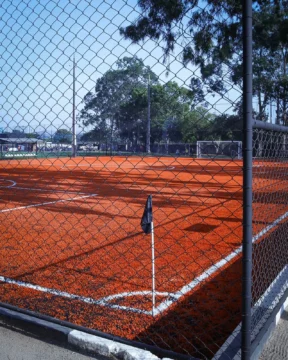 Novo terrão do Corinthians no Parque São Jorge é inaugurado com ídolos presentes.