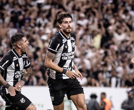 Pedro Raul ressurge no Ceará após período difícil no Corinthians