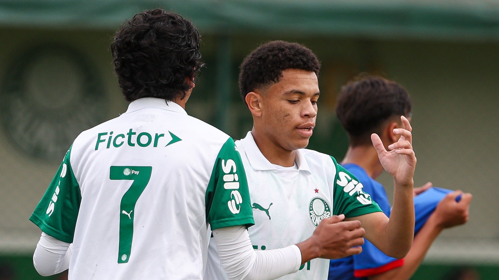 Sub-15 e sub-17 do Palmeiras mantêm liderança no Paulistão com vitórias consecutivas