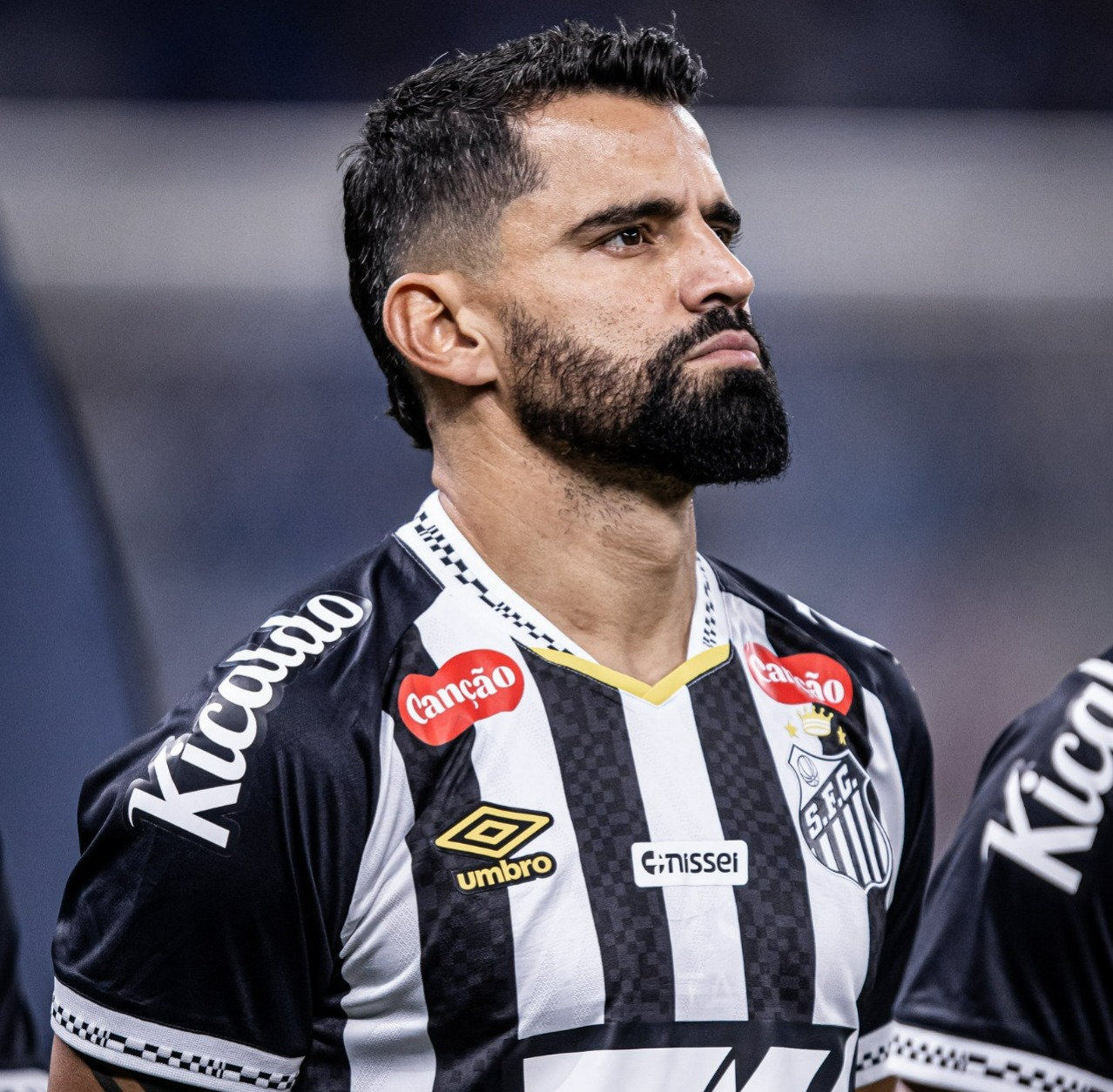 Tomas Ricon Santos renova contrato do volante Tomás Rincón; veja detalhes - Gazeta ...
