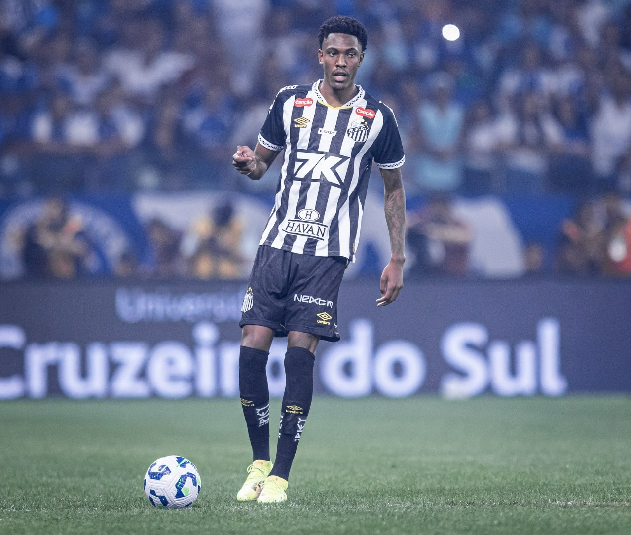 Luisão corresponde em 'prova de fogo' e corre atrás de mais espaço no Santos