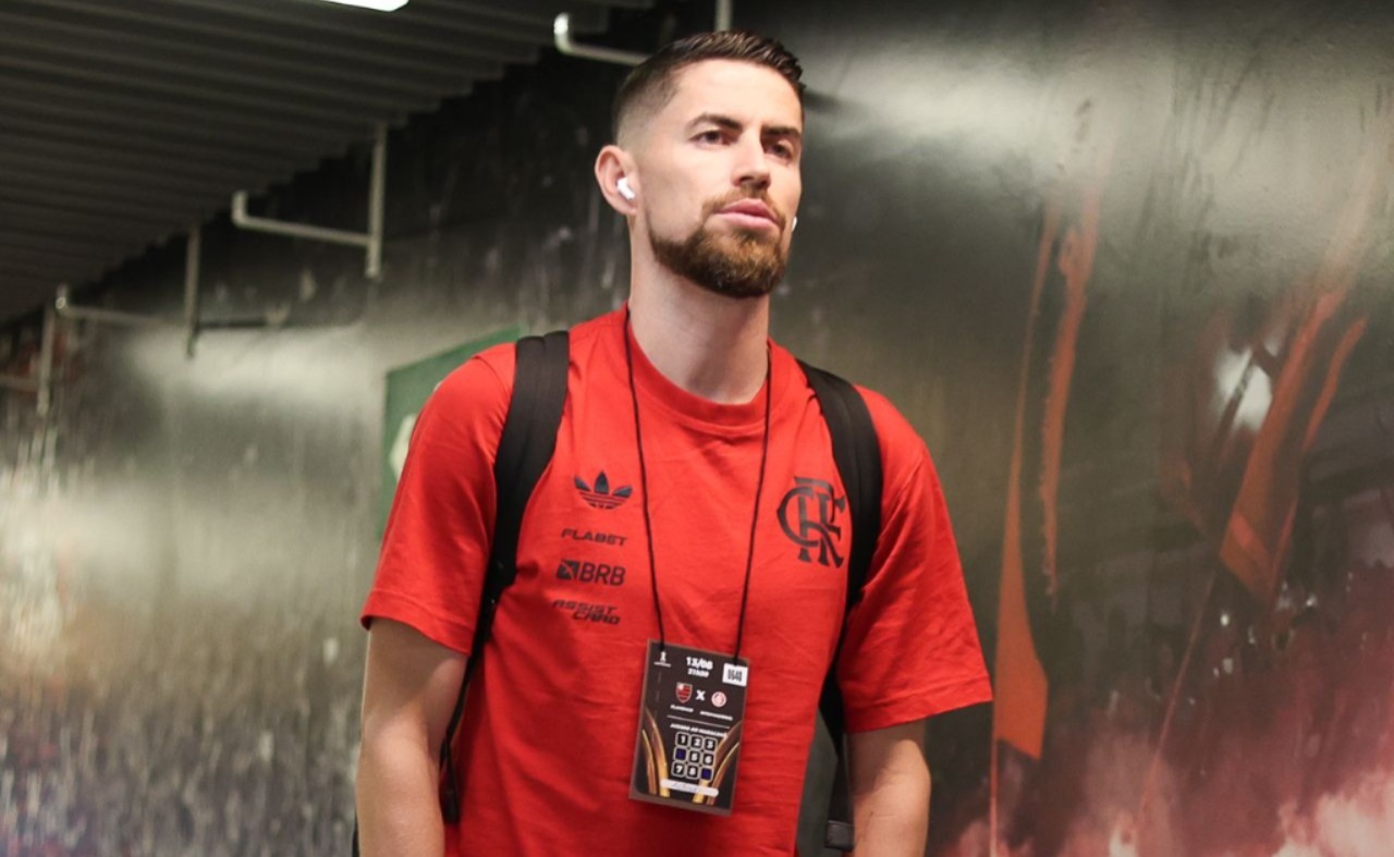 Flamengo confirma Bruno Henrique titular e Pedro no banco contra o Inter