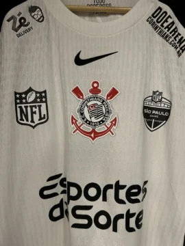 Camisa do Corinthians no Derby contará com patchs em homenagem à NFL na Arena