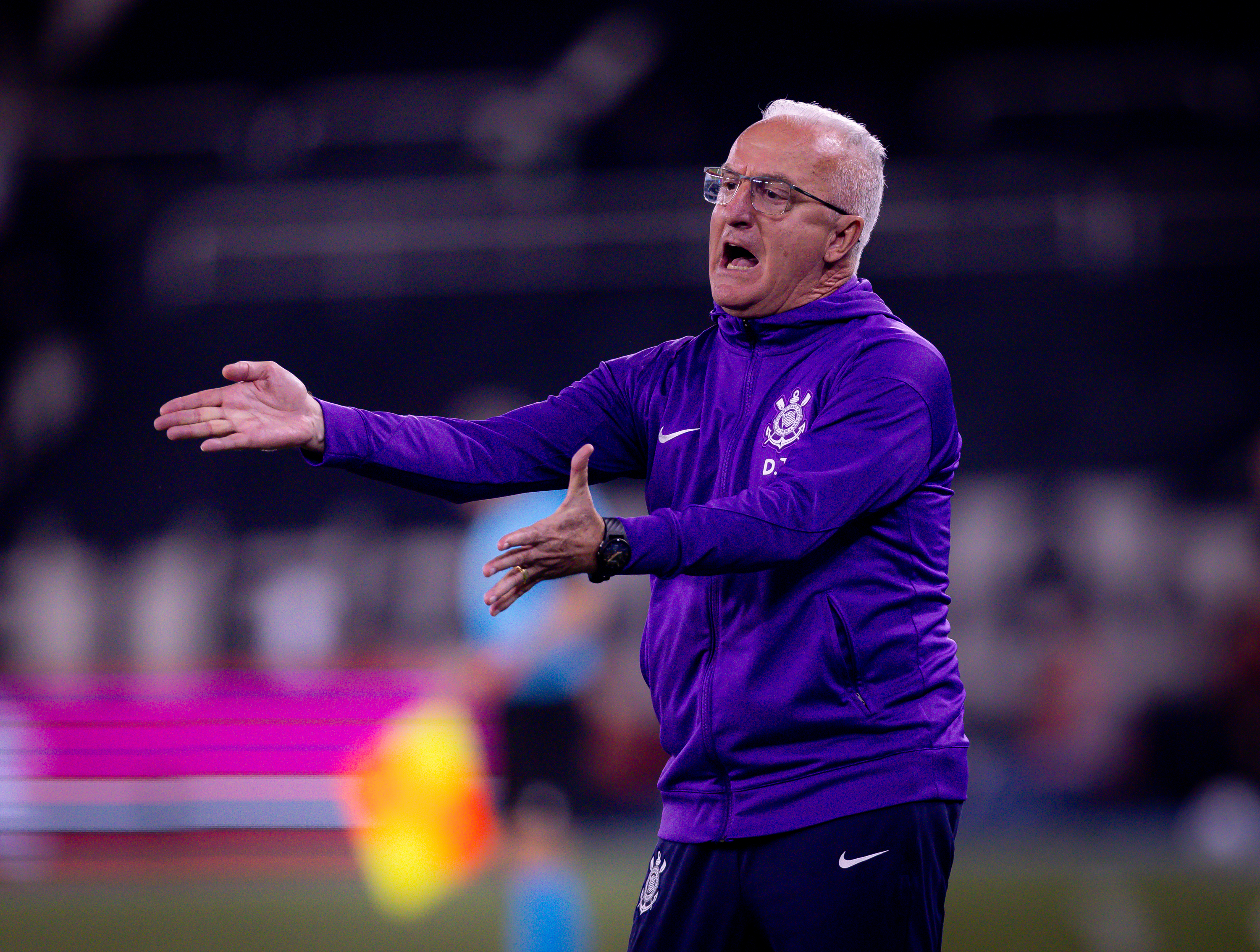 Dorival confia na evolução do Corinthians e não se desespera por reforços