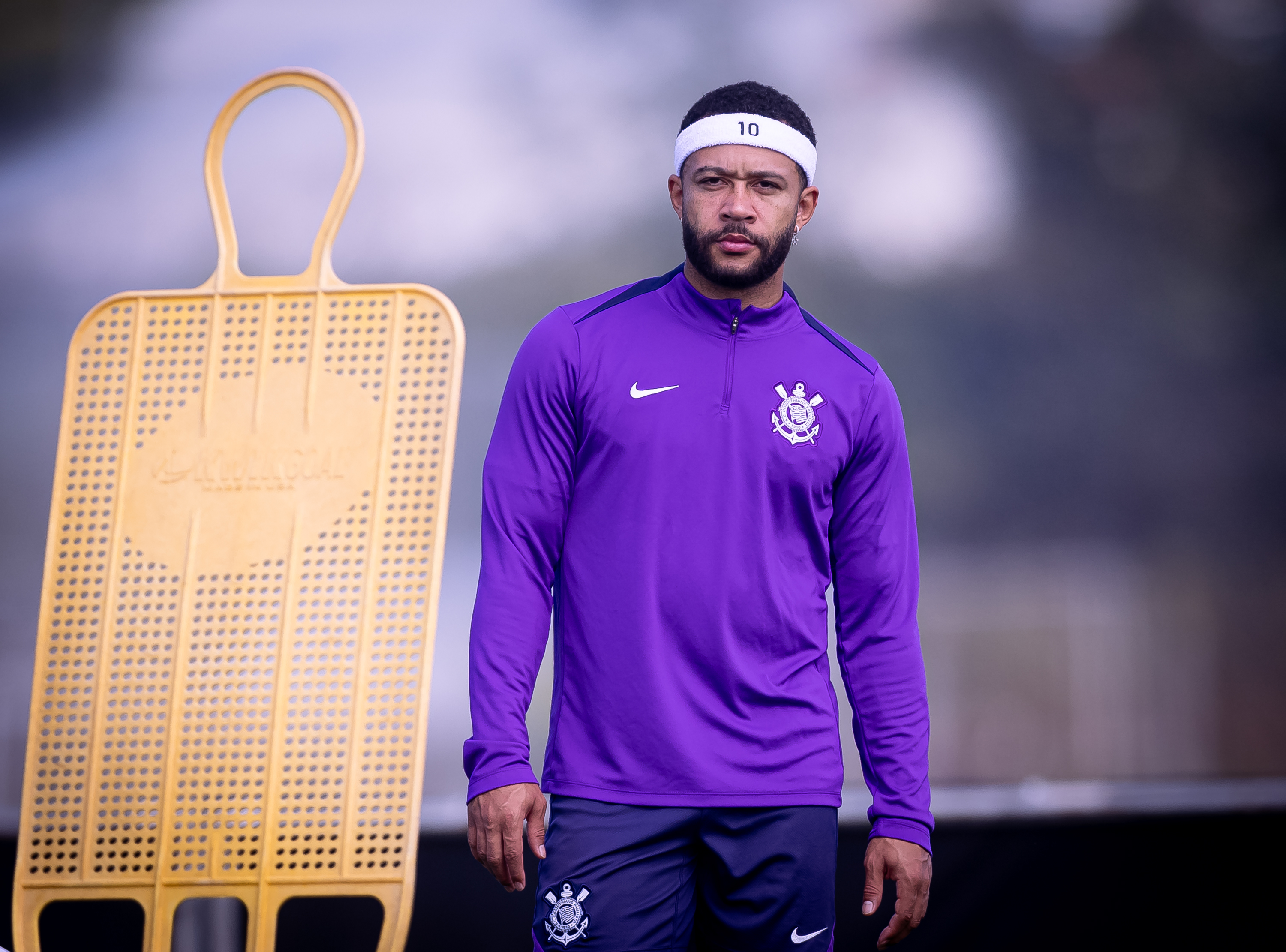 LESÃO GRAVE! Memphis Depay deve desfalcar o Corinthians por longo período!