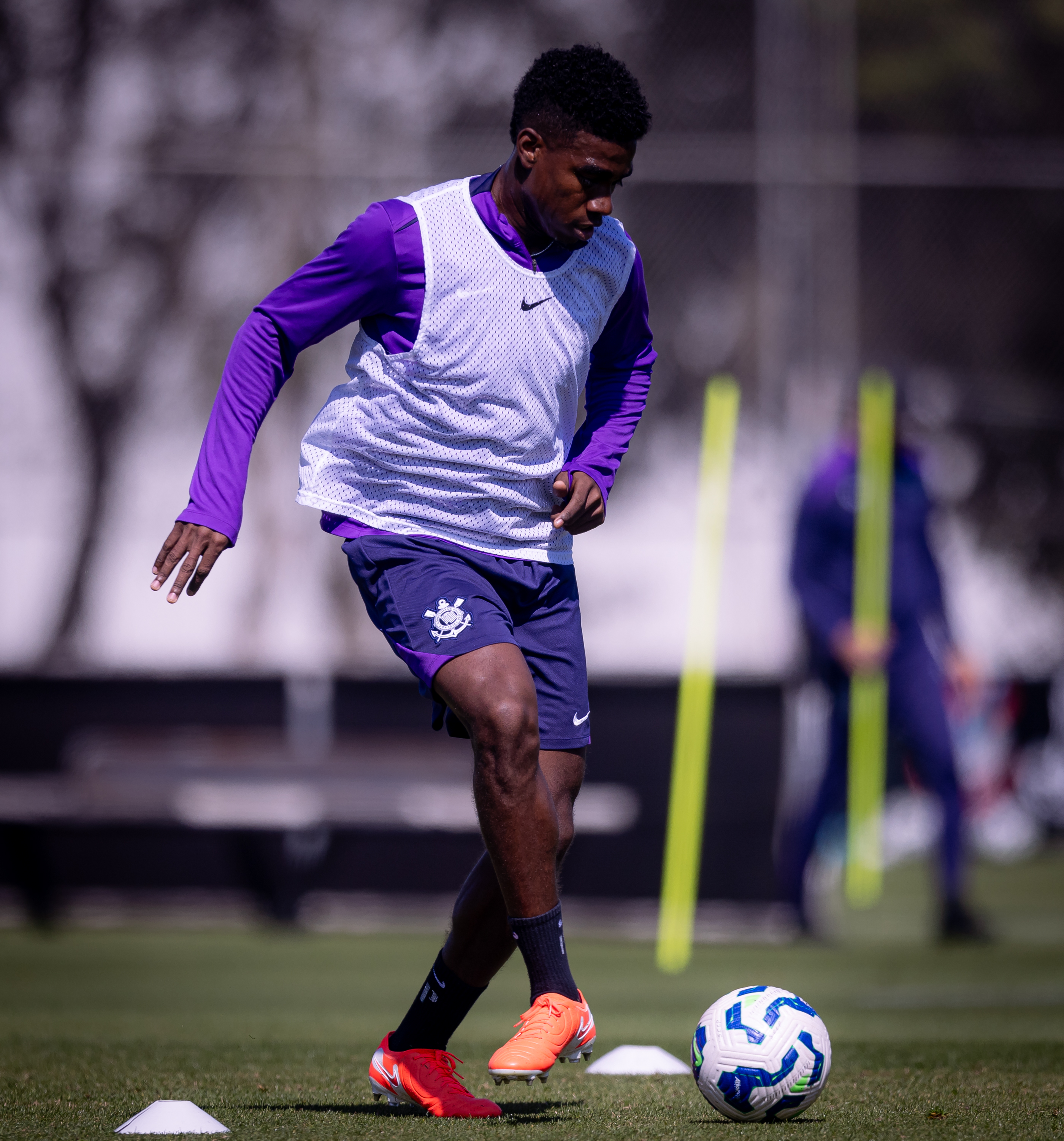 Félix Torres passa por fase difícil e não joga pelo Corinthians há dois meses