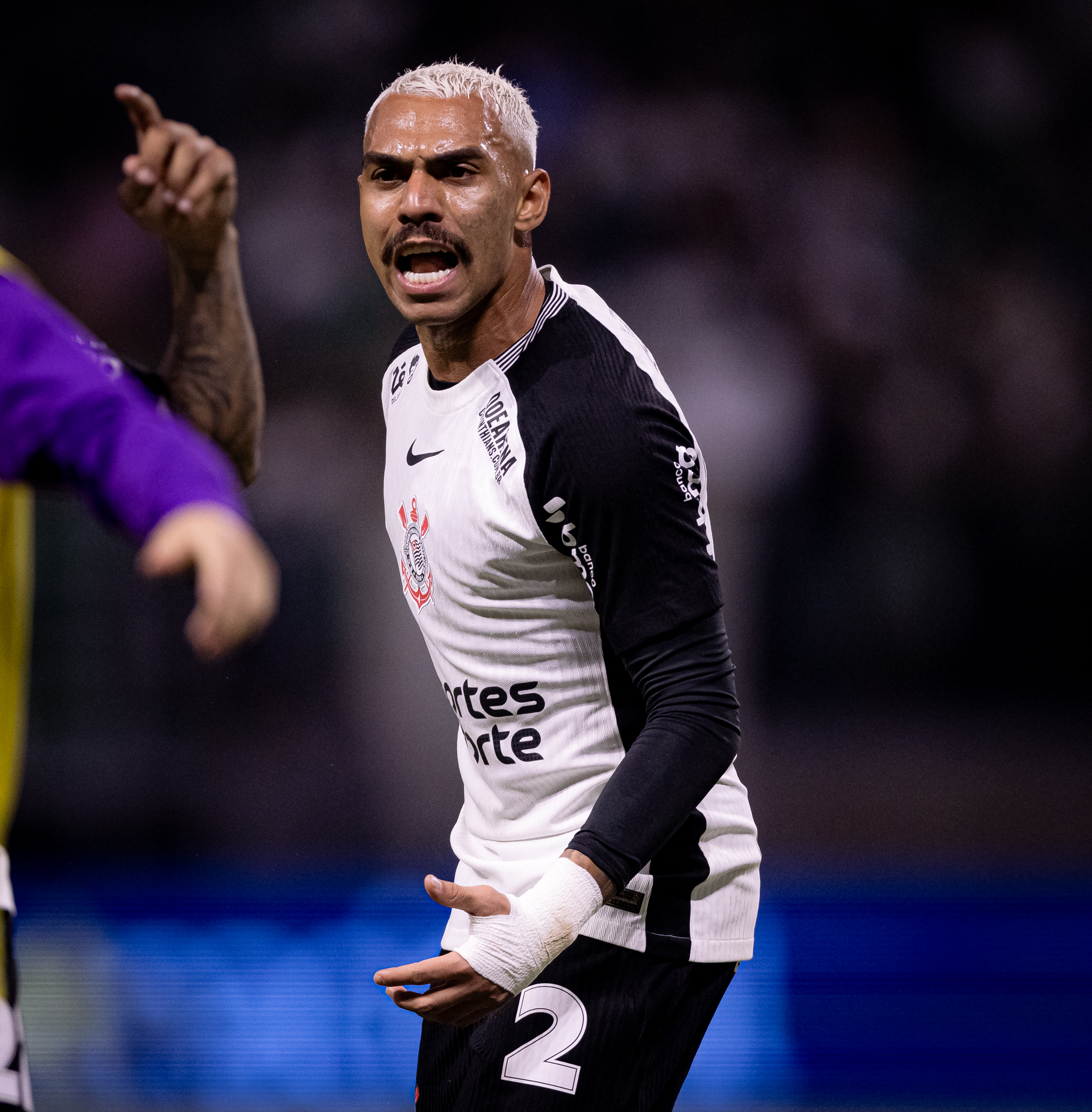 Corinthians demonstra inteligência e conquista merecida classificação nas competições.