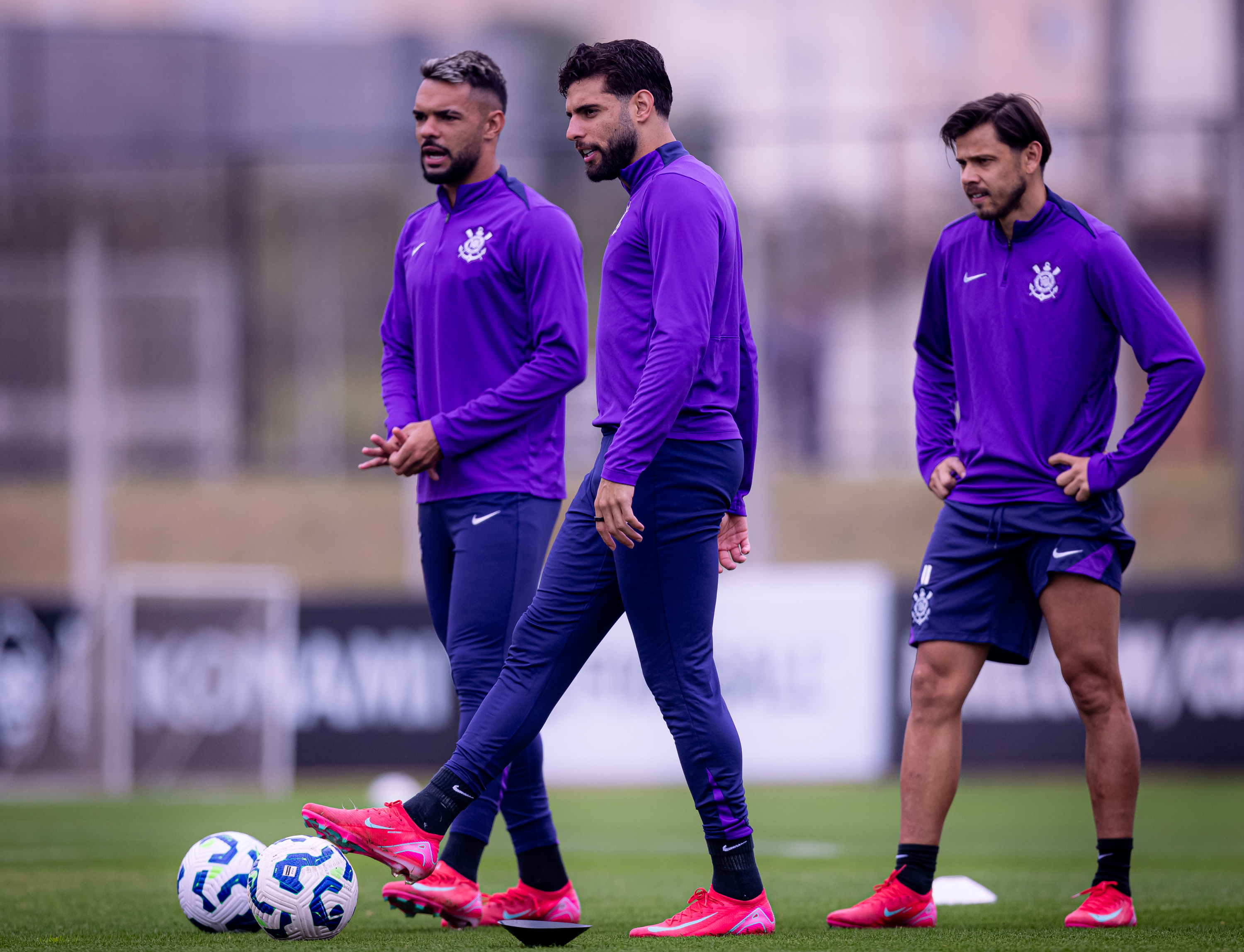Corinthians se prepara para partida contra o Juventude após cirurgia de Carrillo.