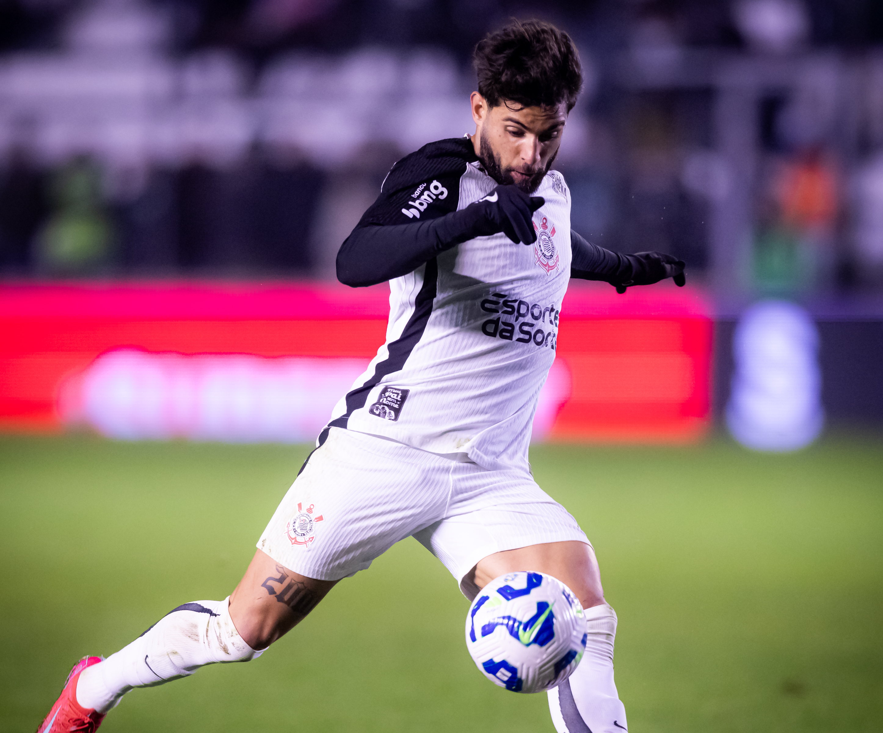 DESFALQUE IMPORTANTE! Yuri Alberto é submetido a cirurgia de emergência após dores