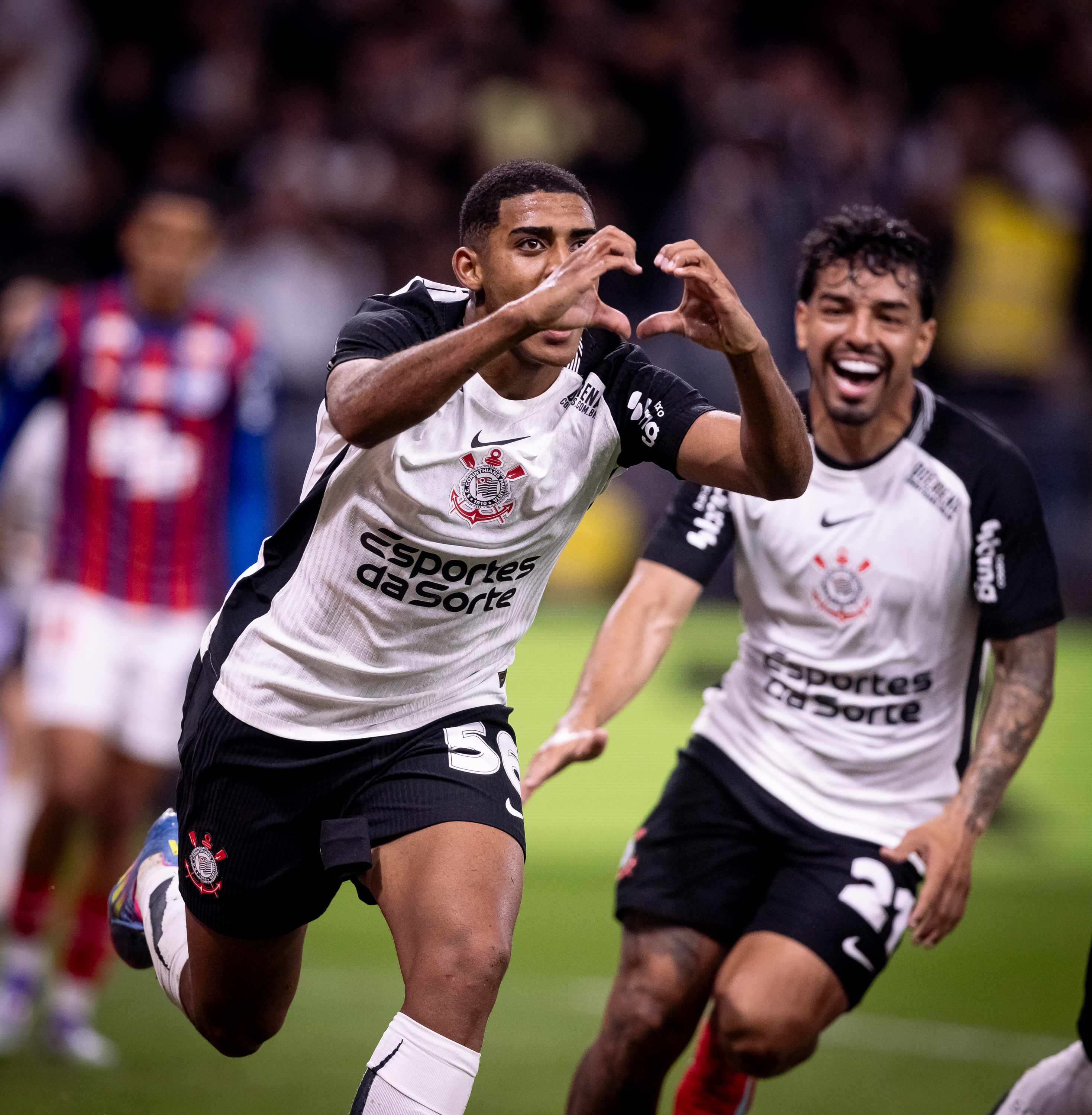 Destaque dos jovens e Bidu em partida do Corinthians contra o Bahia.