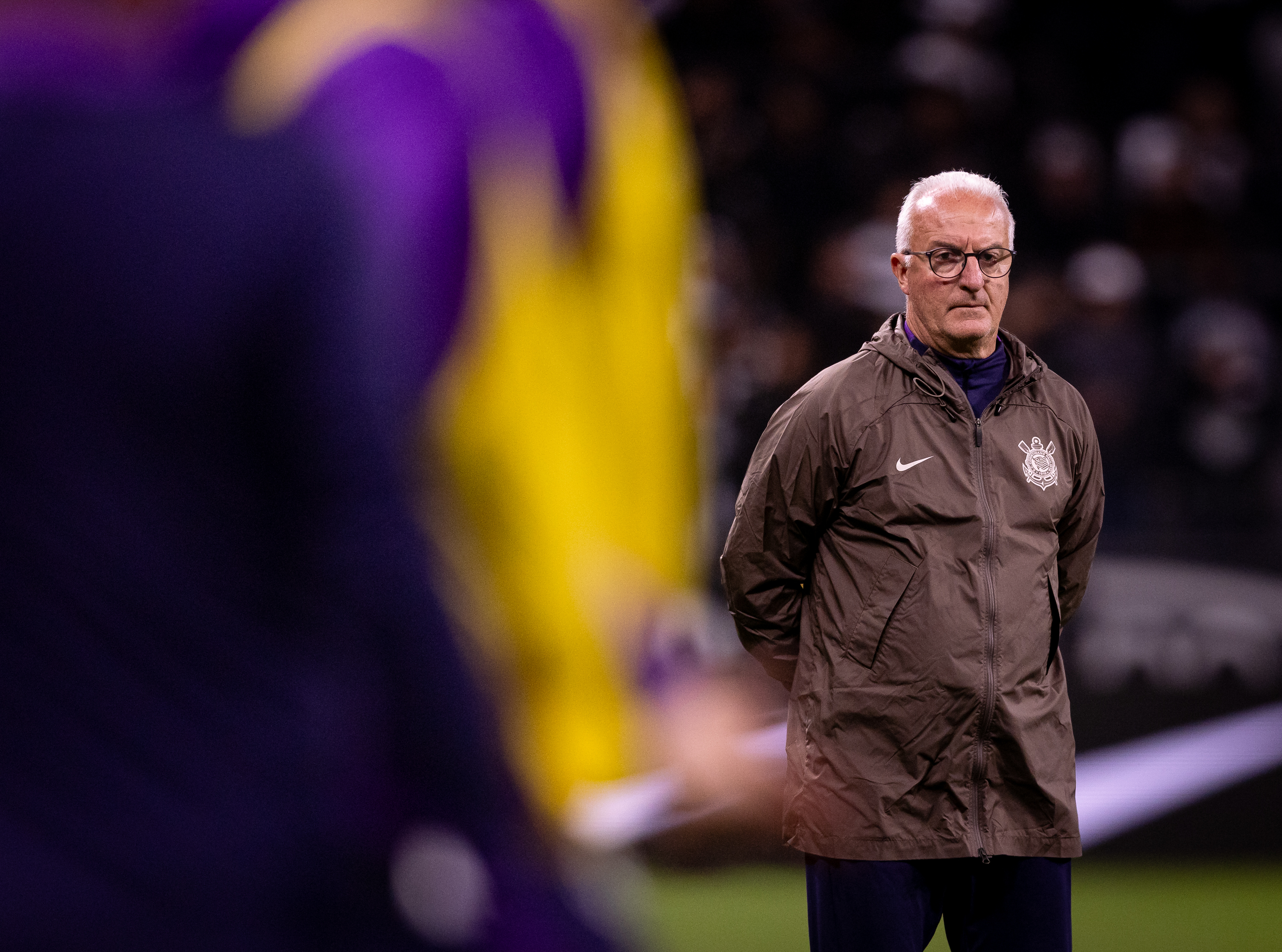 MACHUCOU! Dorival expressa preocupação com lesão de Matheuzinho após vitória do Corinthians